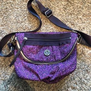 Lululemon cross body